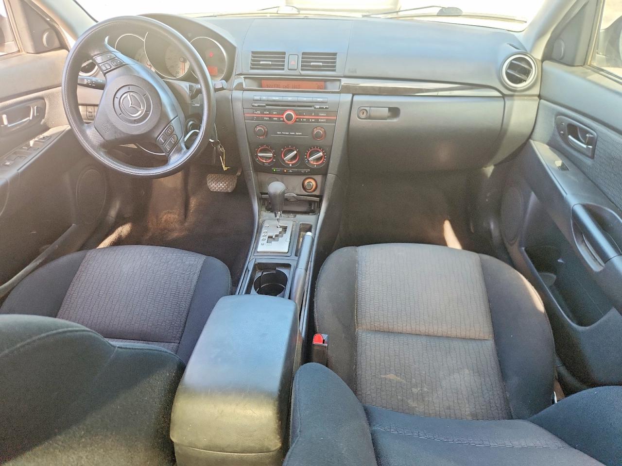 Mazda 3 I