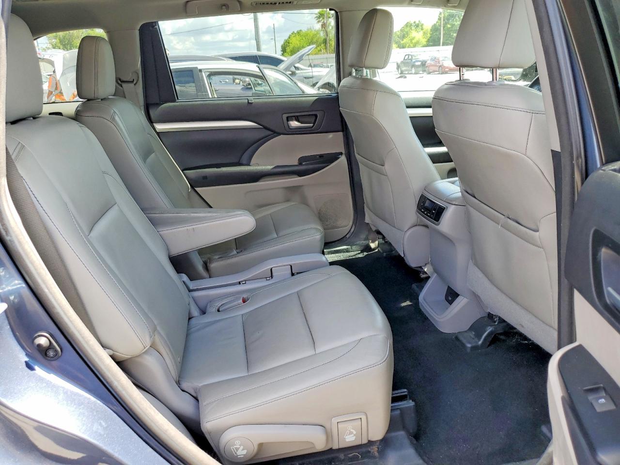 Toyota Highlander Xle