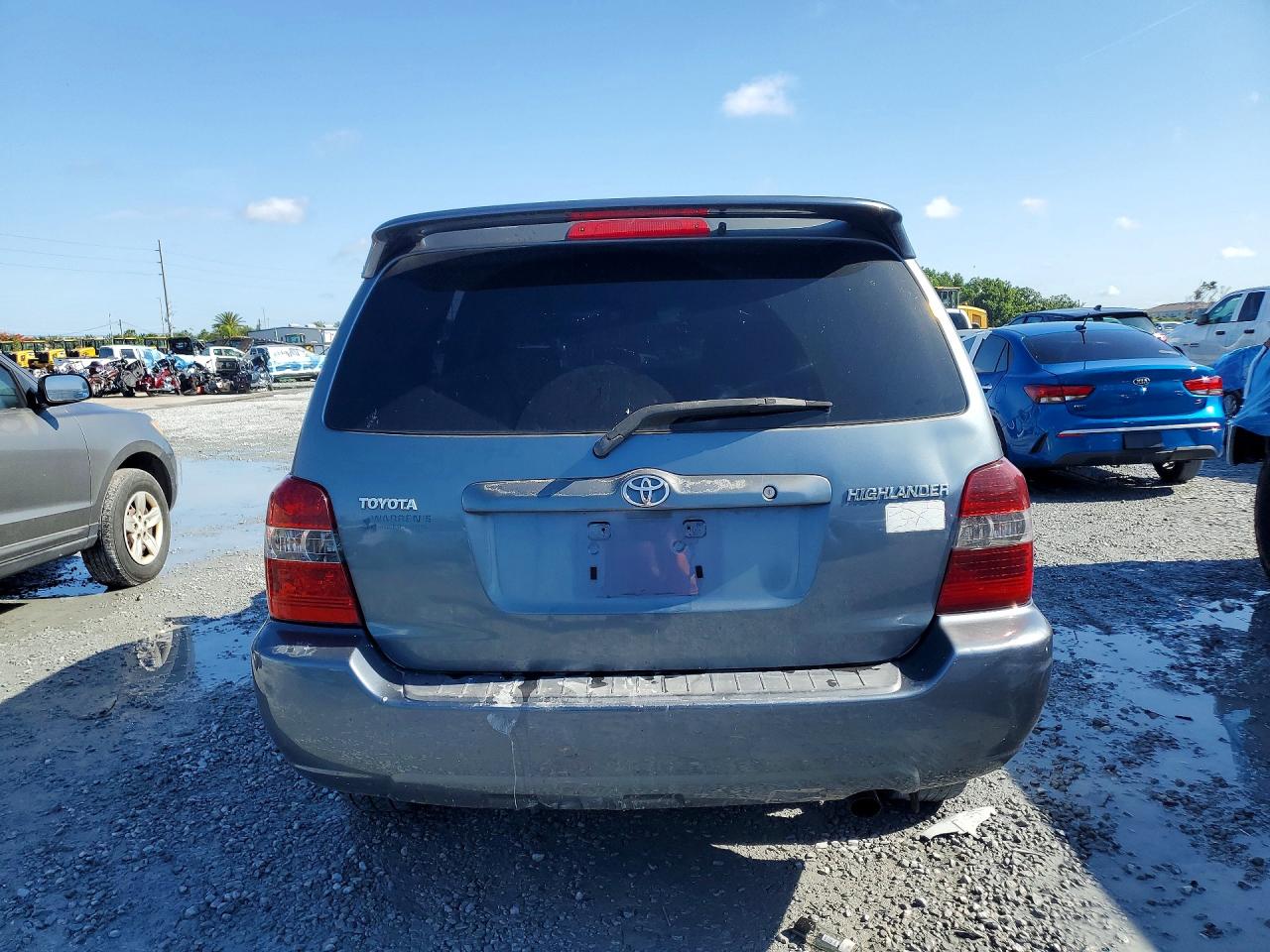 Toyota Highlander Base