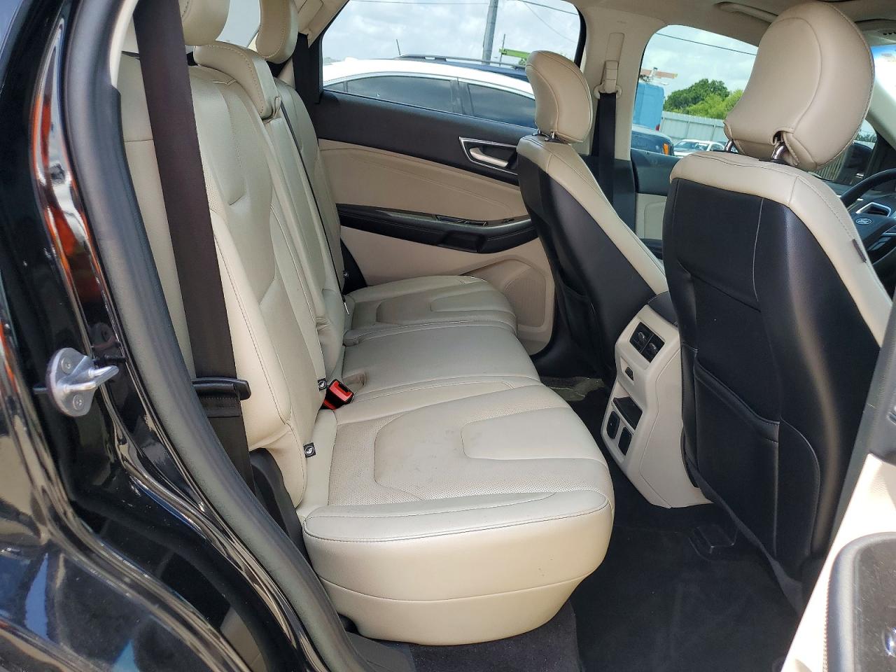 Ford Edge Titanium