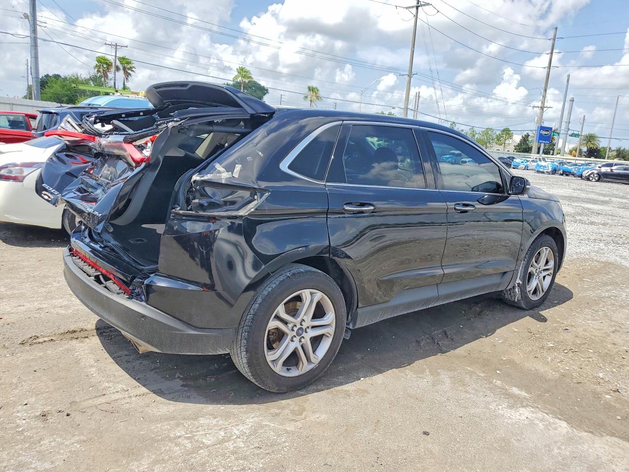 Ford Edge Titanium
