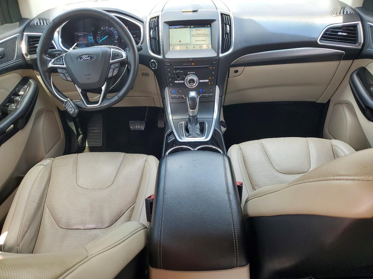 Ford Edge Titanium