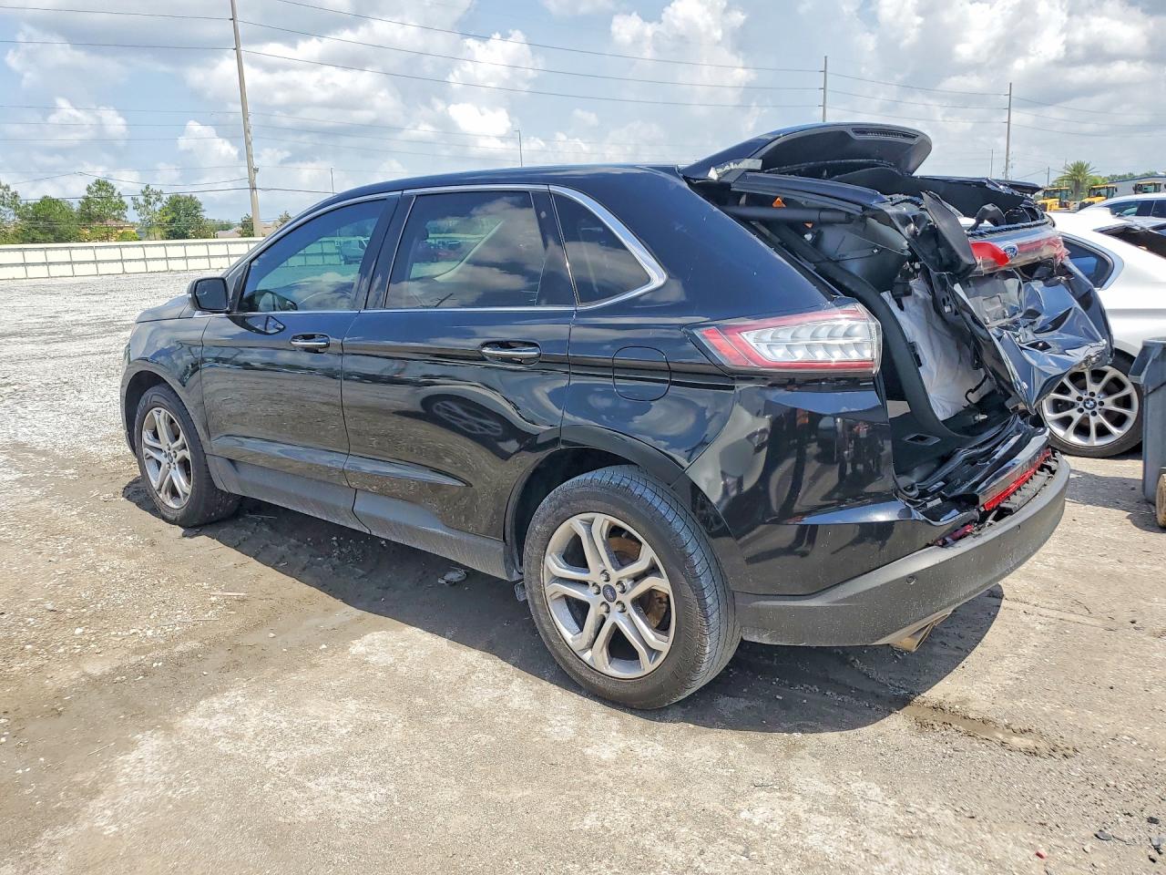 Ford Edge Titanium