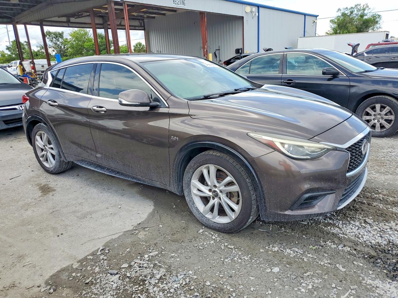 INFINITI Qx Pure