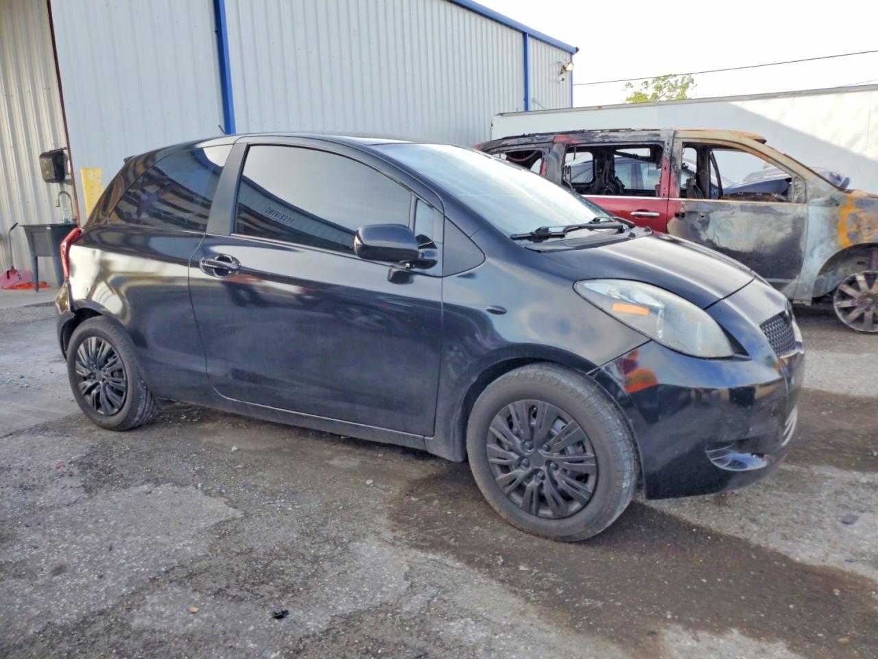 Toyota Yaris Base