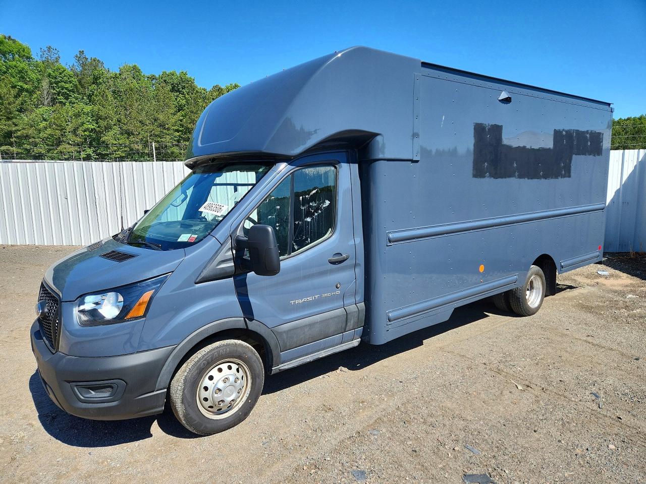 Salvage Ford Transit Image