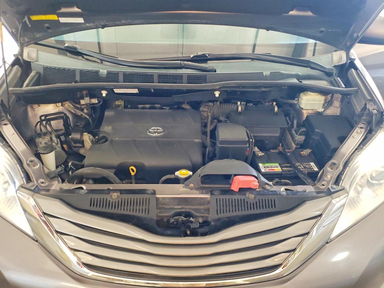 Toyota Sienna Xle 7-passenger