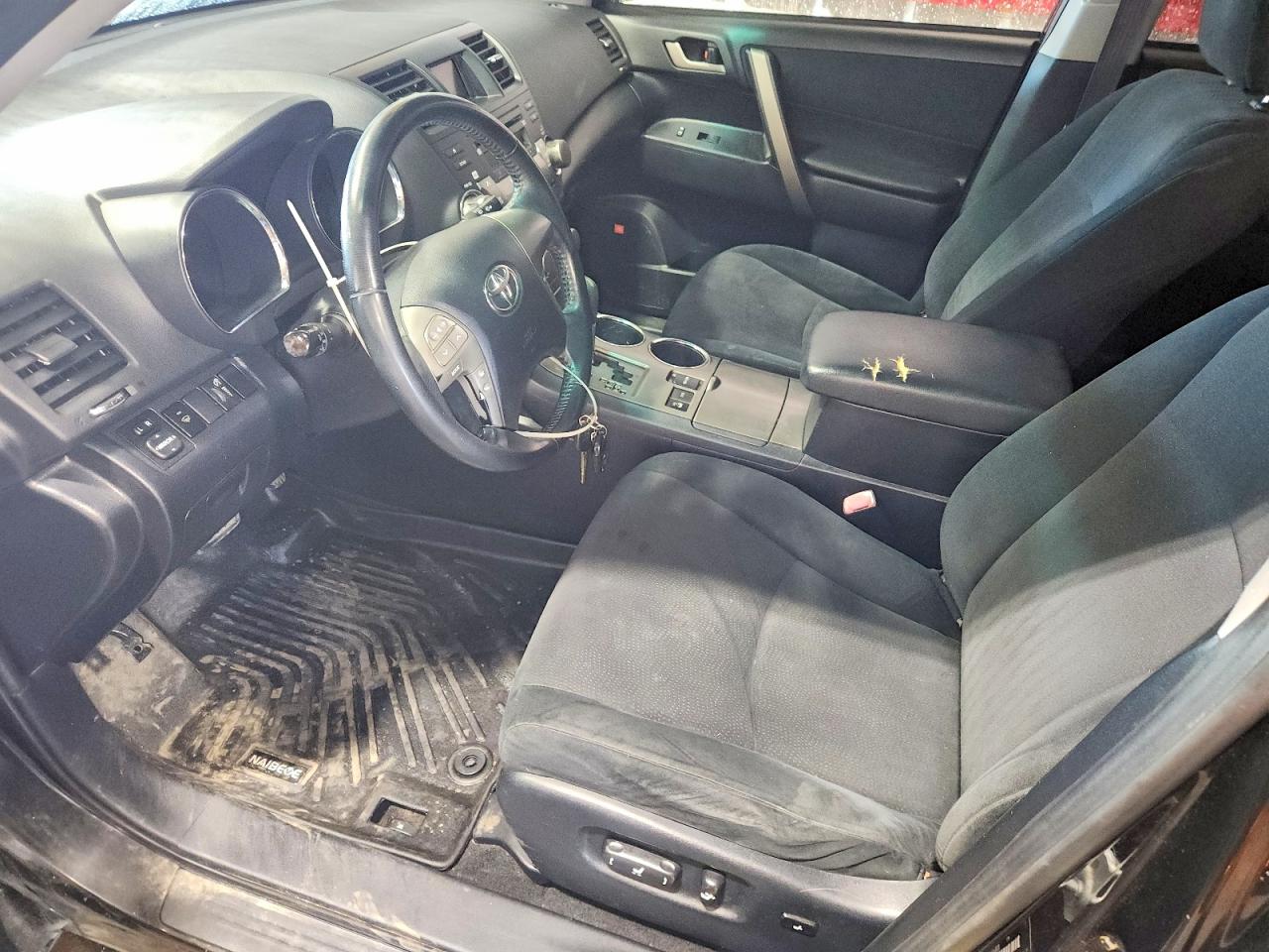 Toyota Highlander Sport