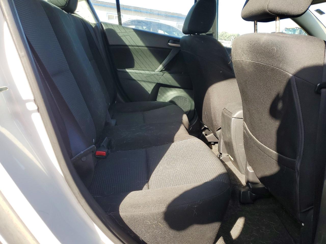 Mazda 3 I
