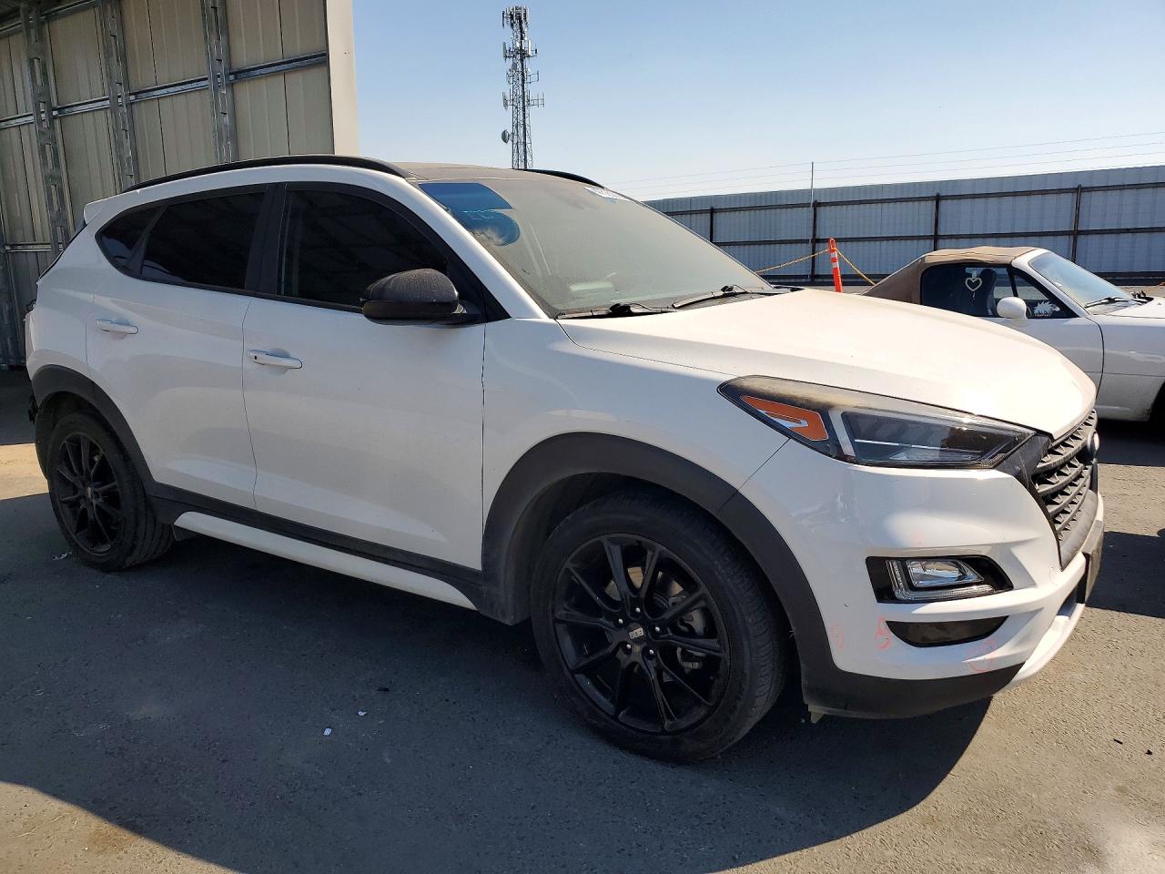 Hyundai TUCSON Night