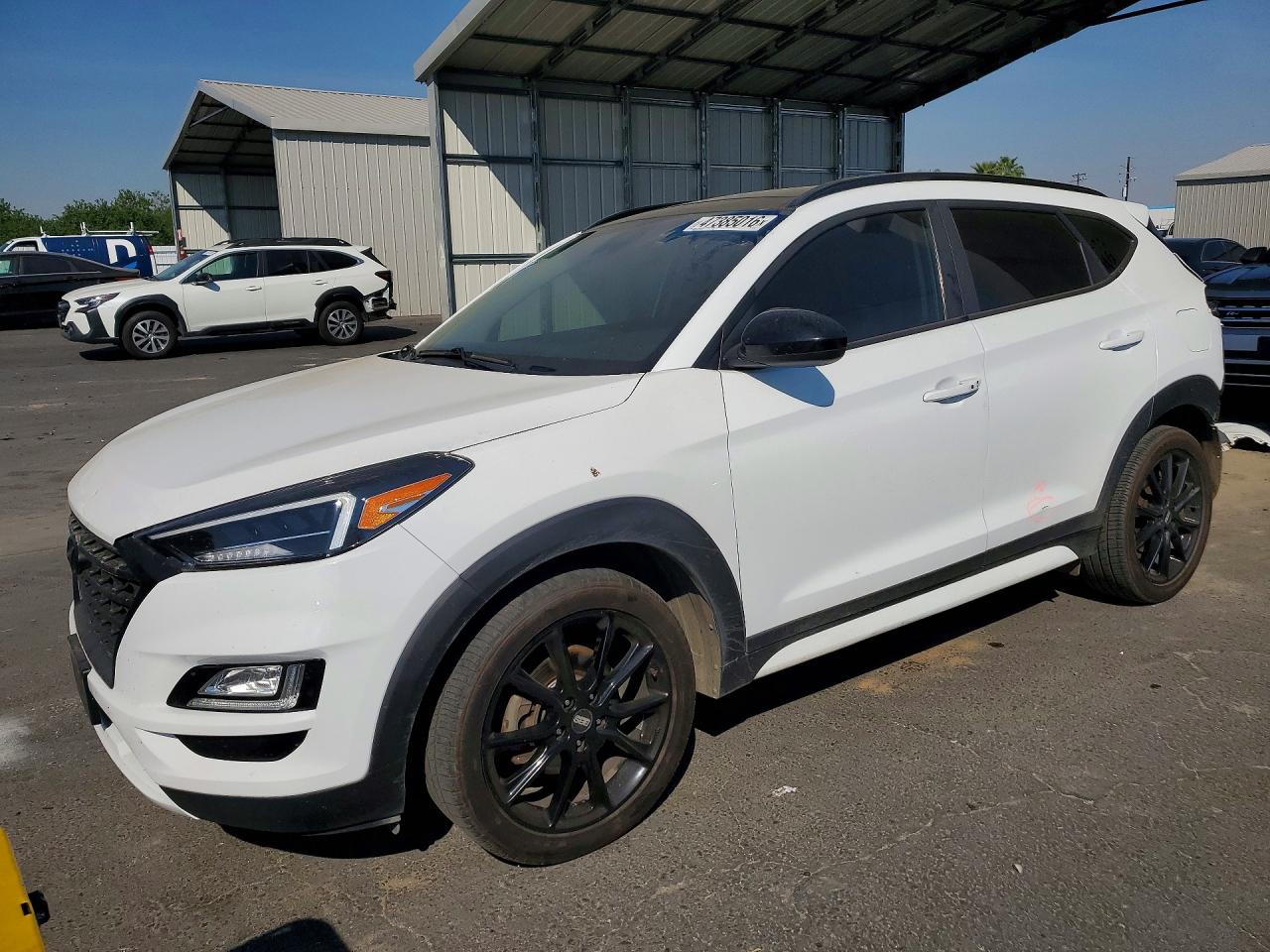 Salvage Hyundai TUCSON Image