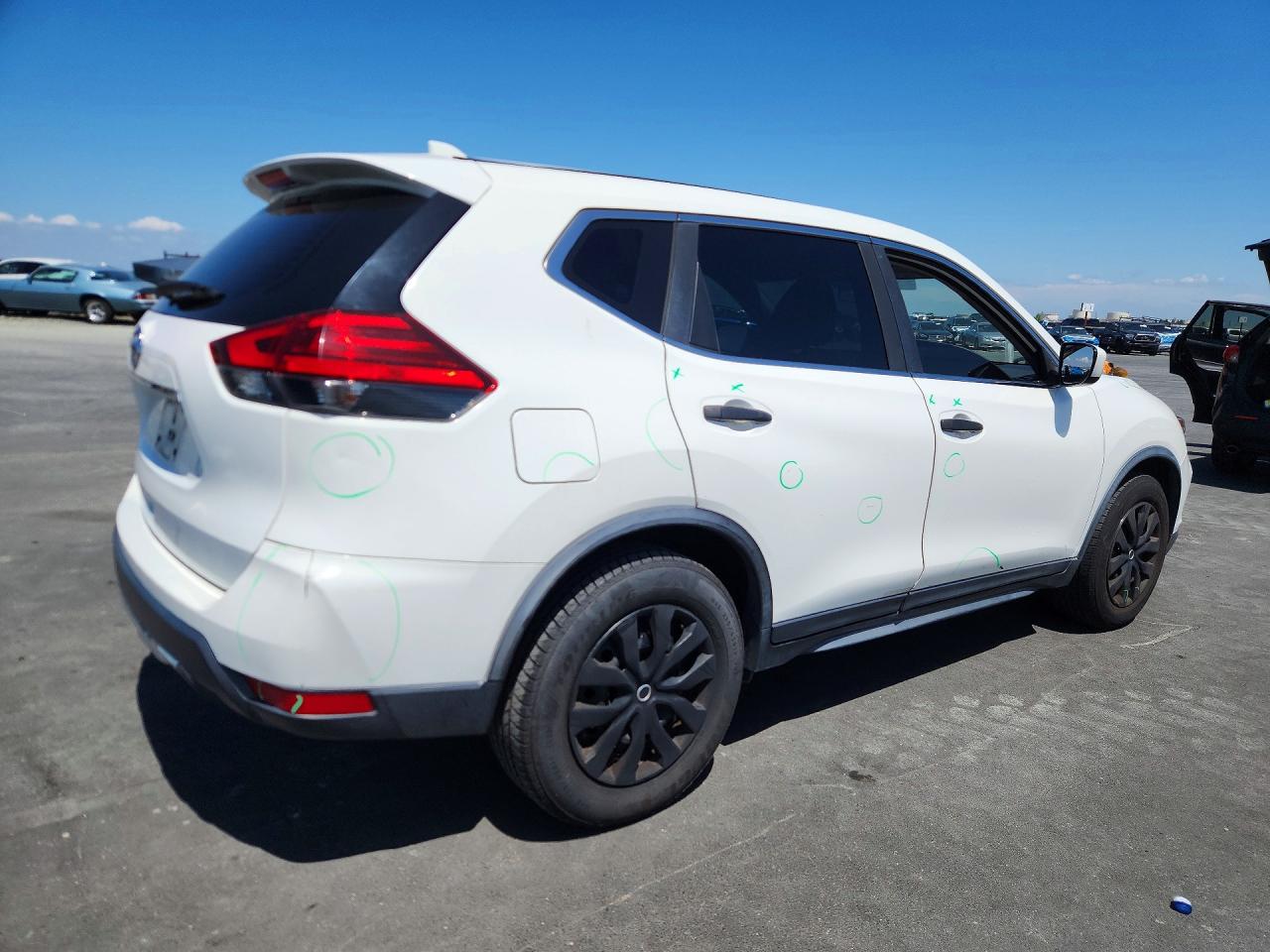 Nissan Rogue S
