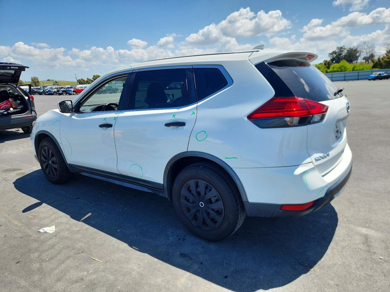 Nissan Rogue S
