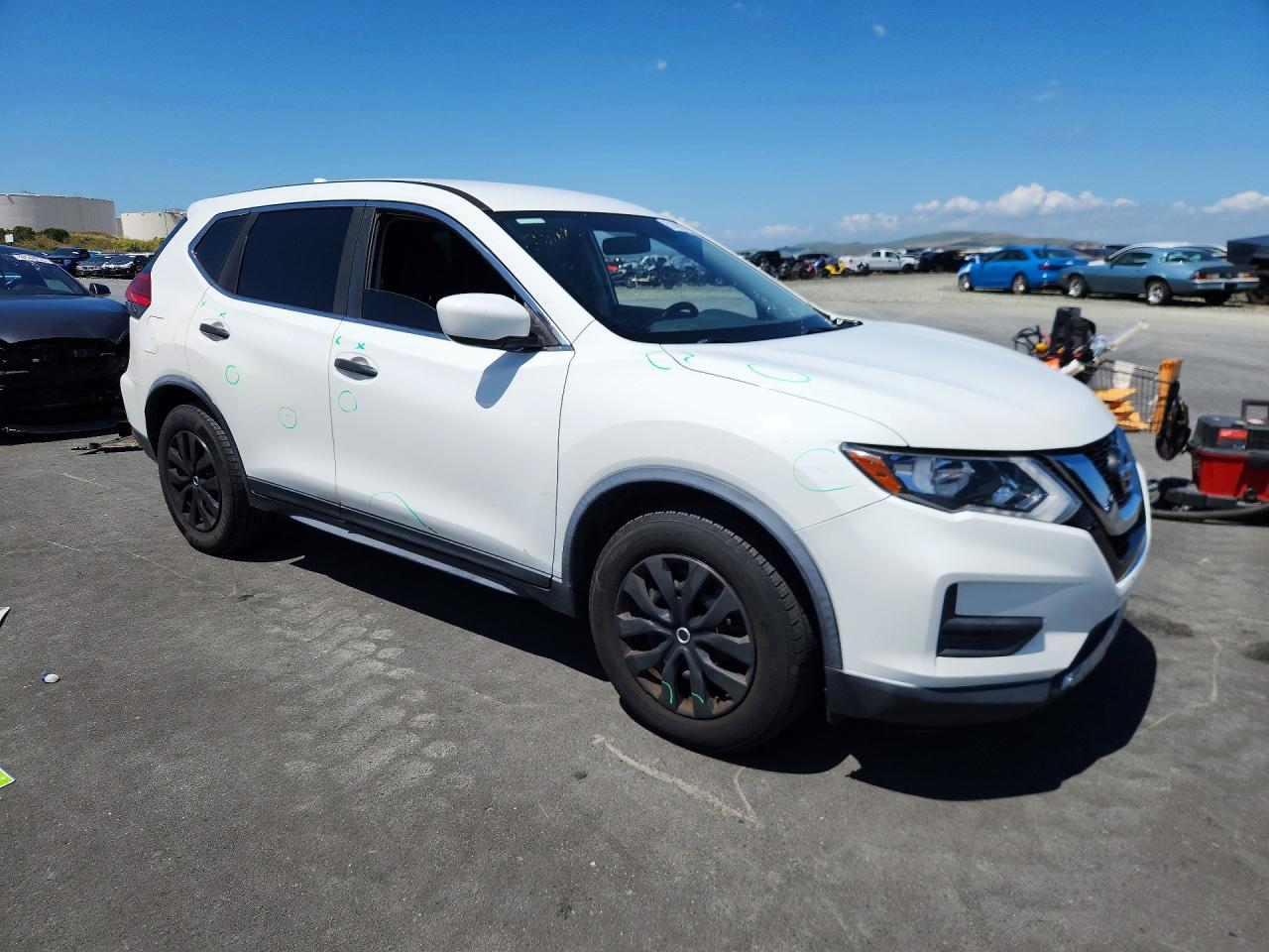 Nissan Rogue S