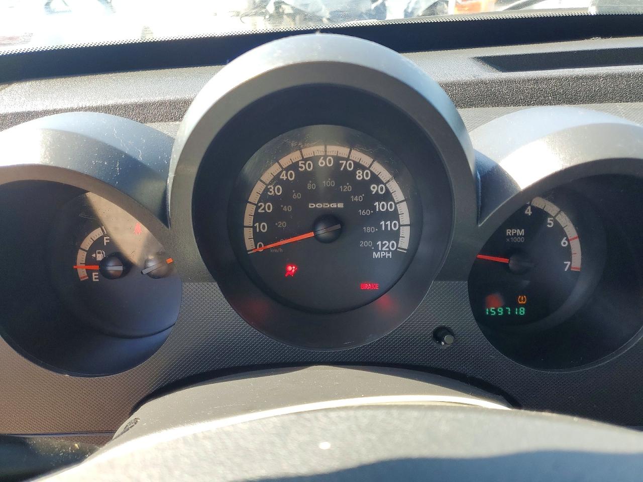 Dodge Nitro Sxt