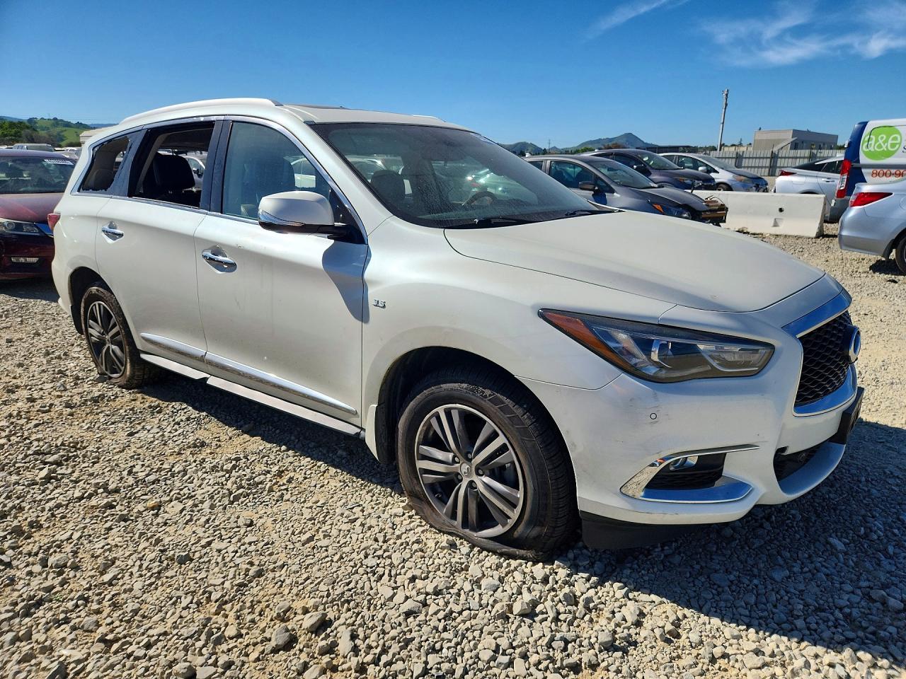 INFINITI Qx
