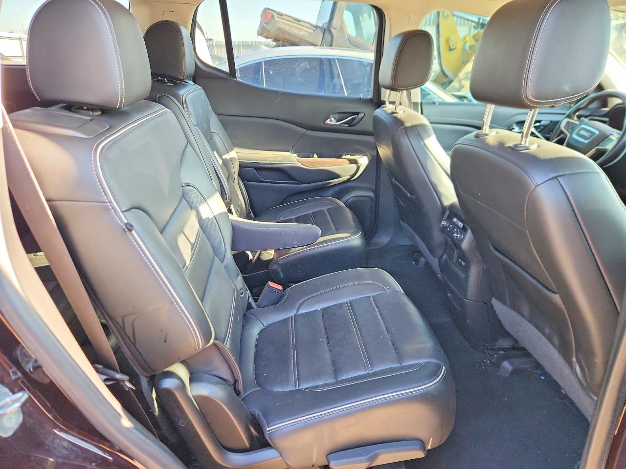 GMC Acadia Denali