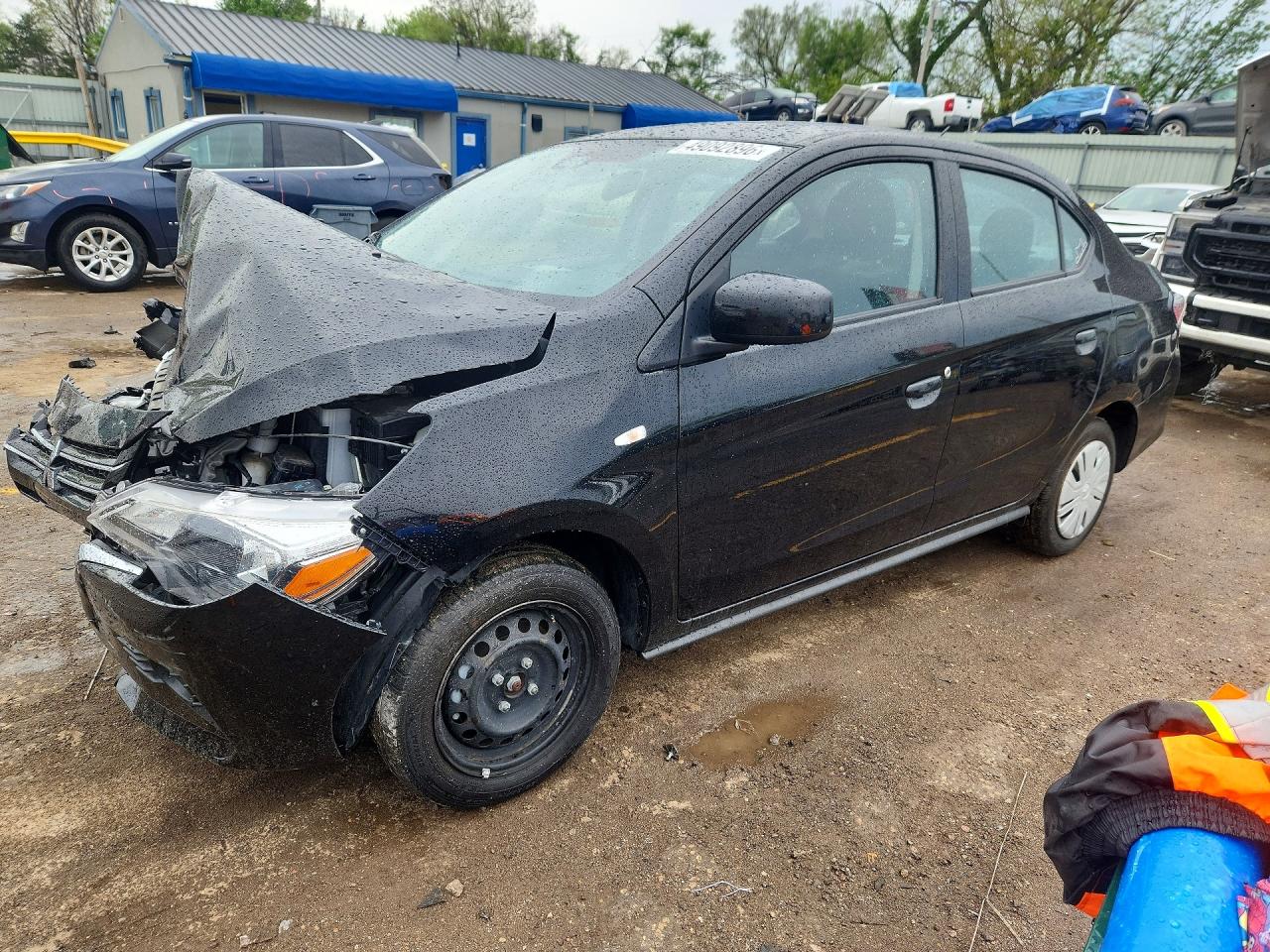 Salvage Mitsubishi Mirage Image