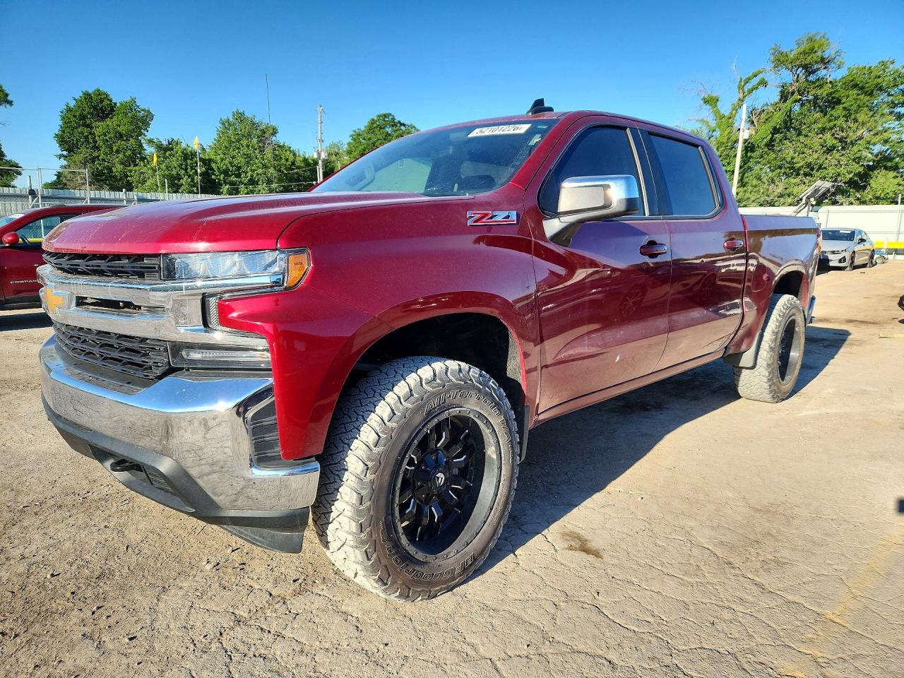 Salvage Chevrolet Silverado Image