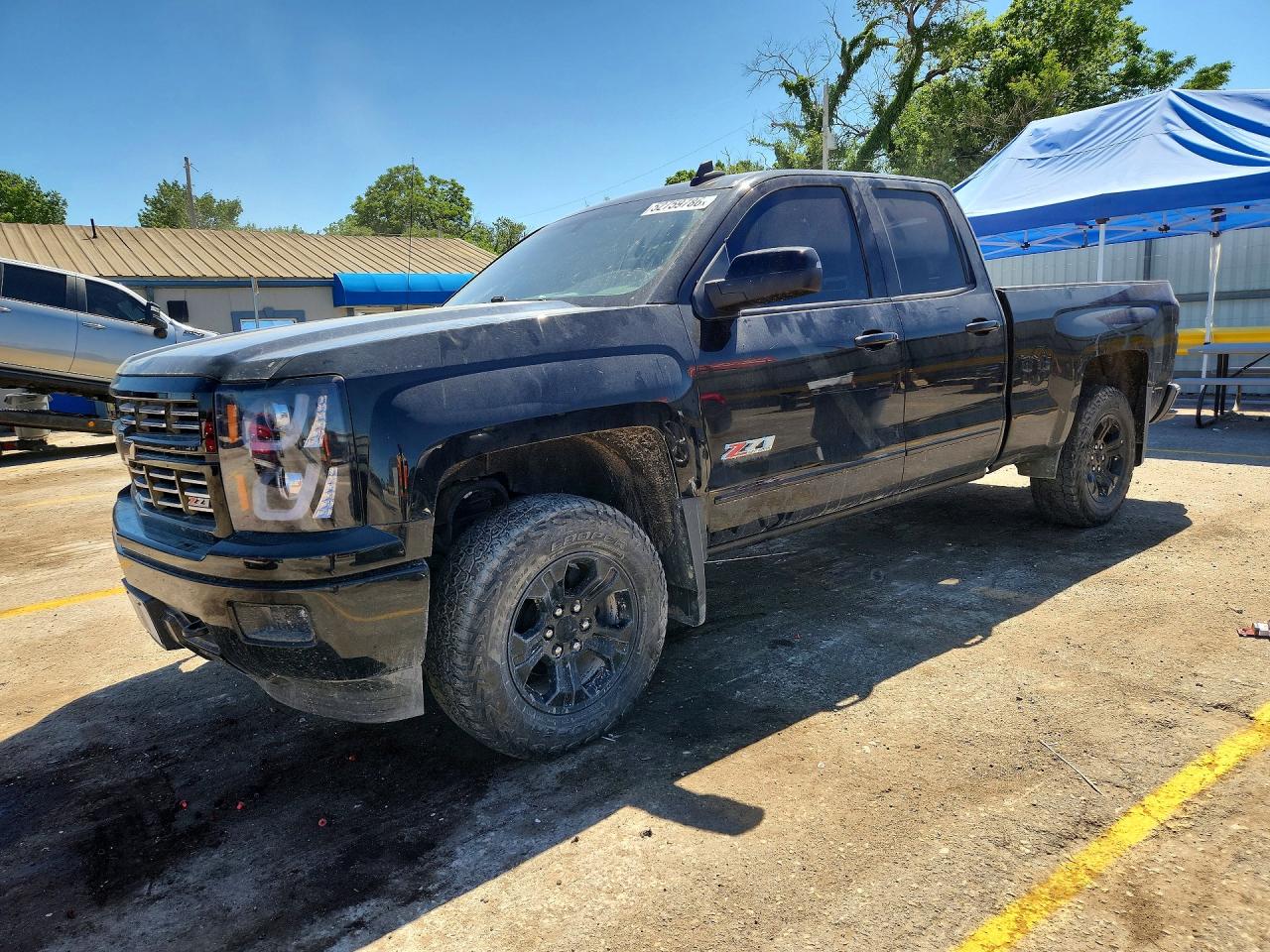 Salvage Chevrolet Silverado Image