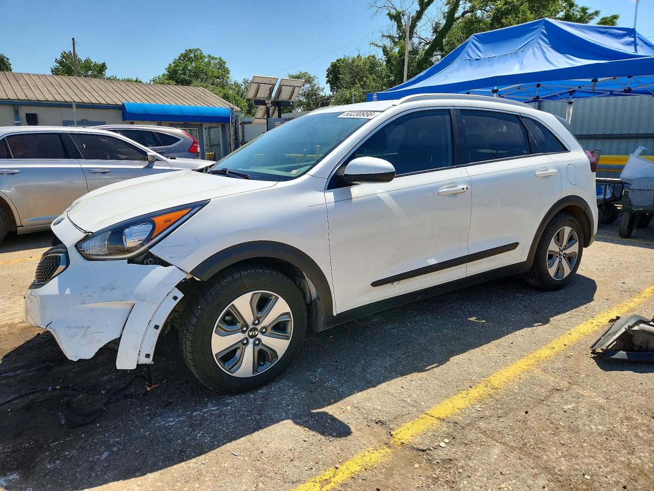Salvage Kia Niro Image