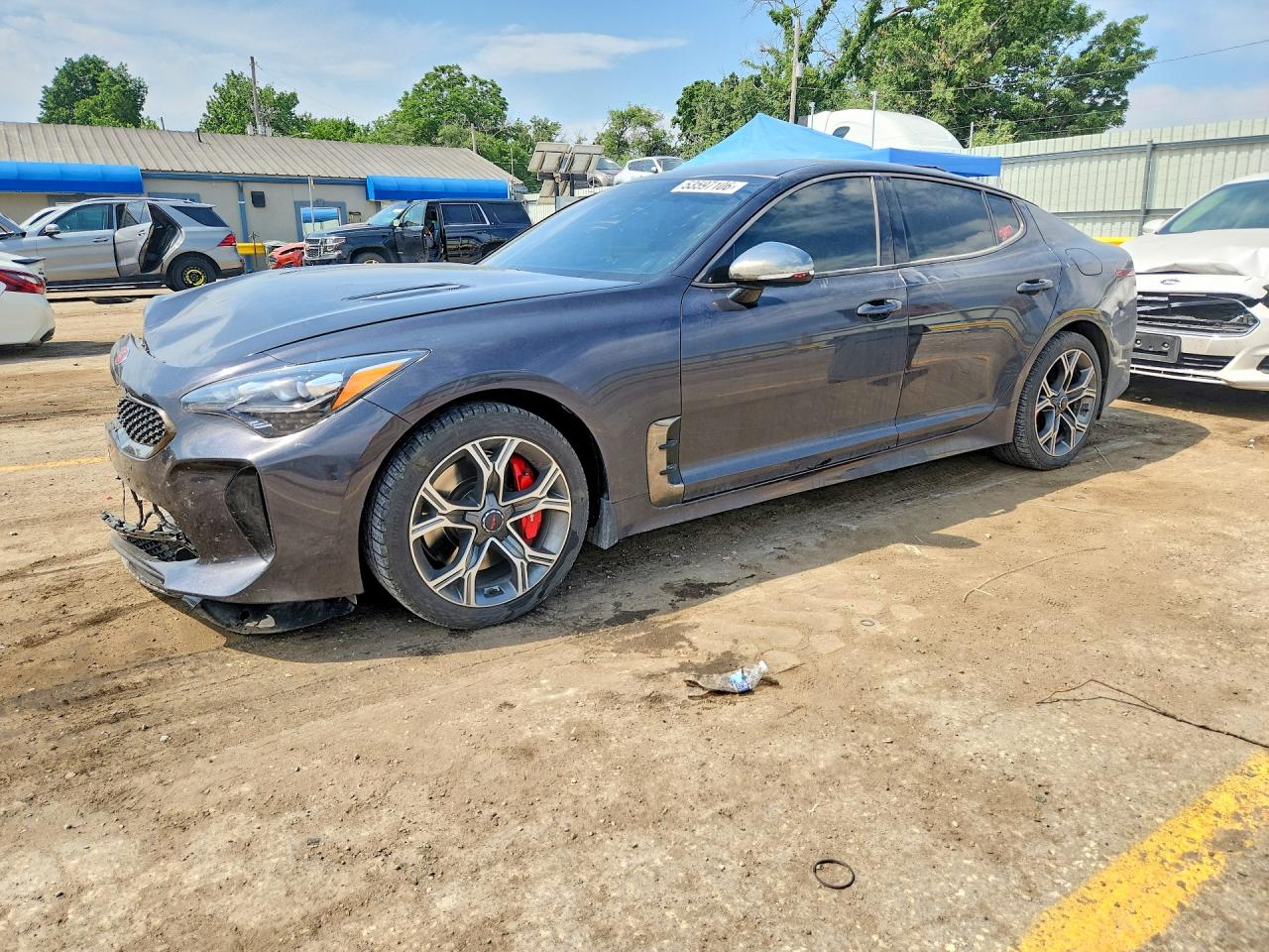 Salvage Kia Stinger Image