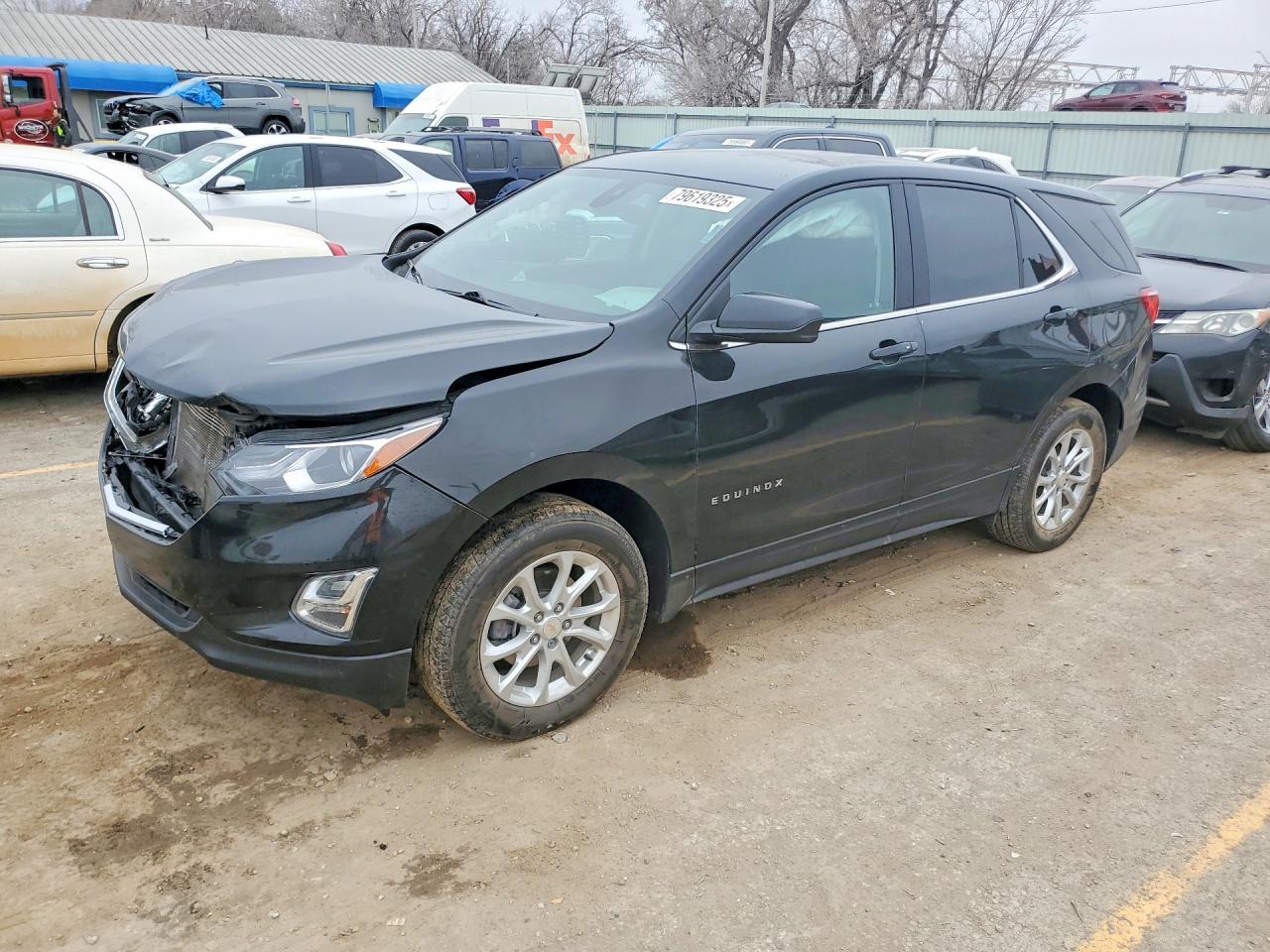 Salvage Chevrolet Equinox Image