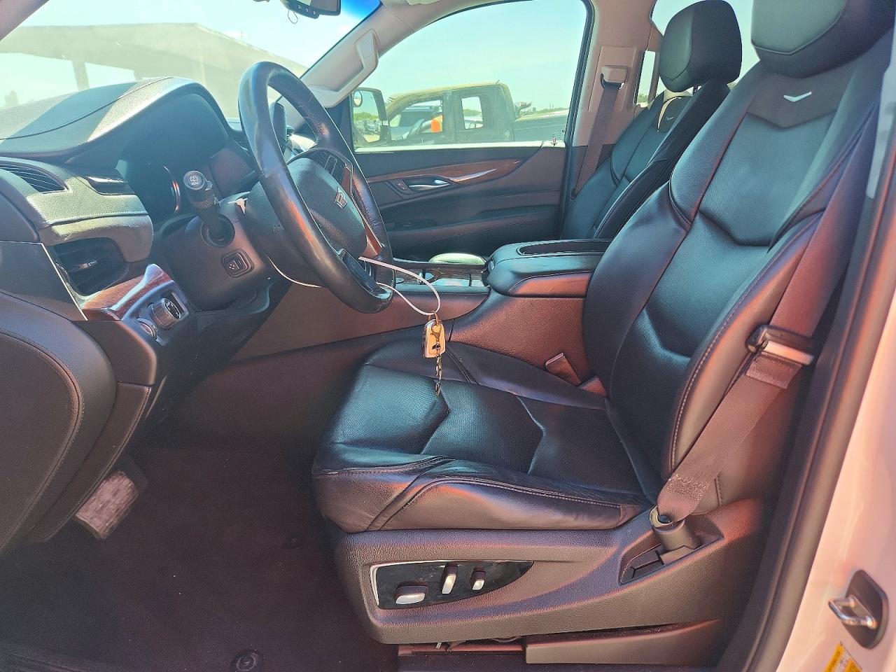 Cadillac Escalade Esv Premium