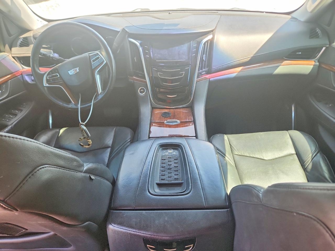Cadillac Escalade Esv Premium