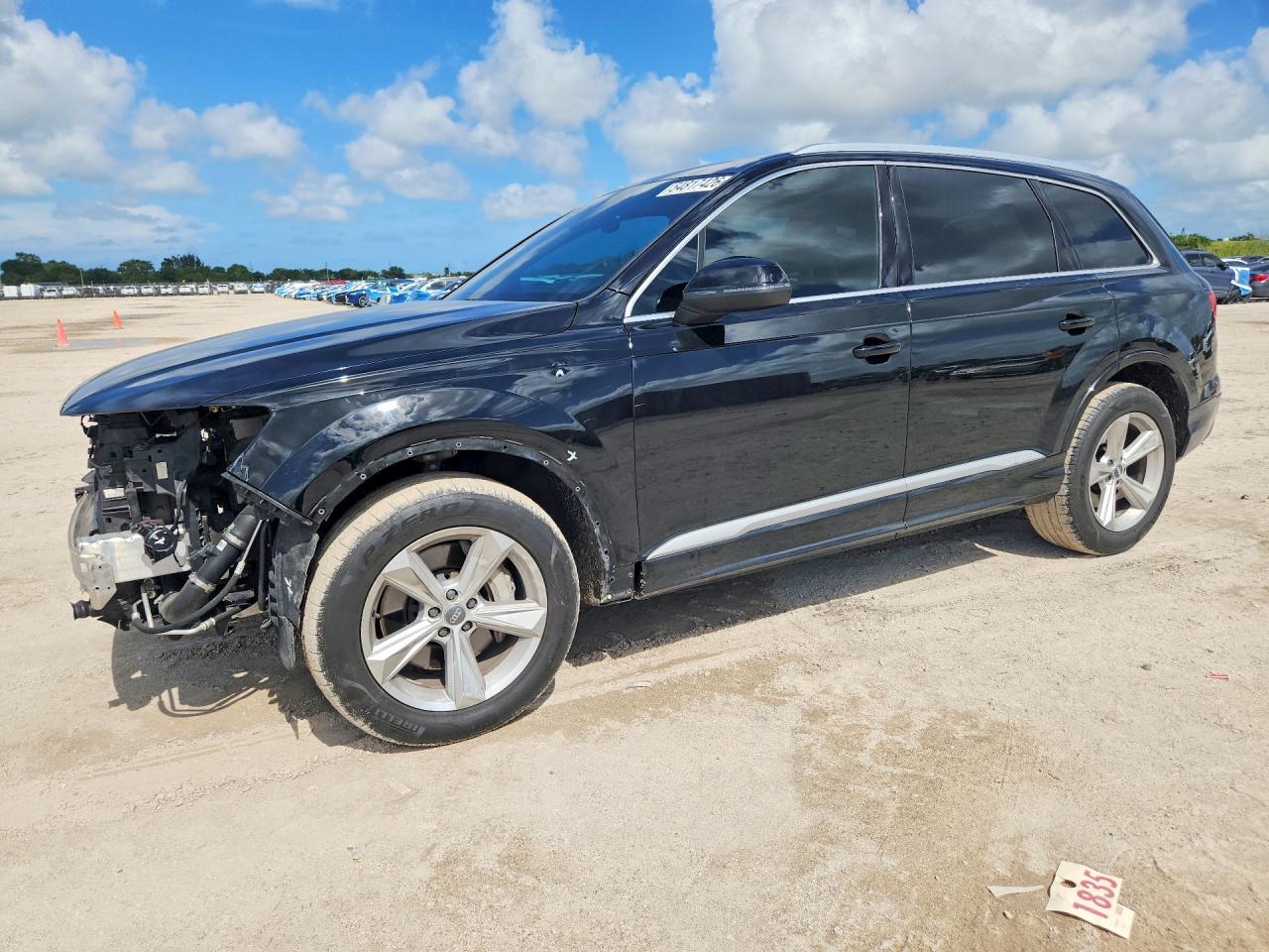 Salvage Audi Q7 Image