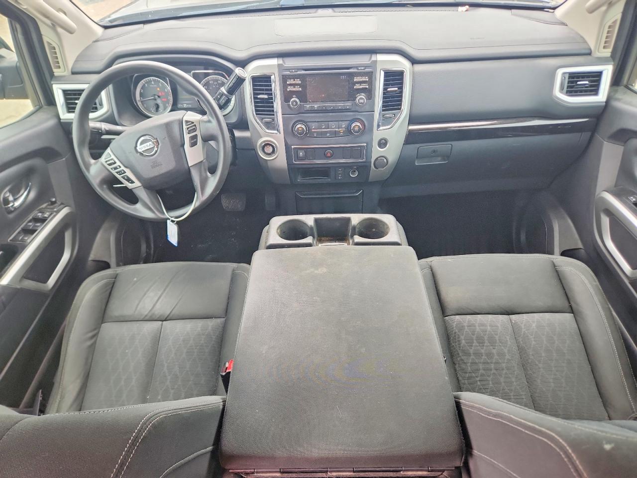 Nissan Titan S