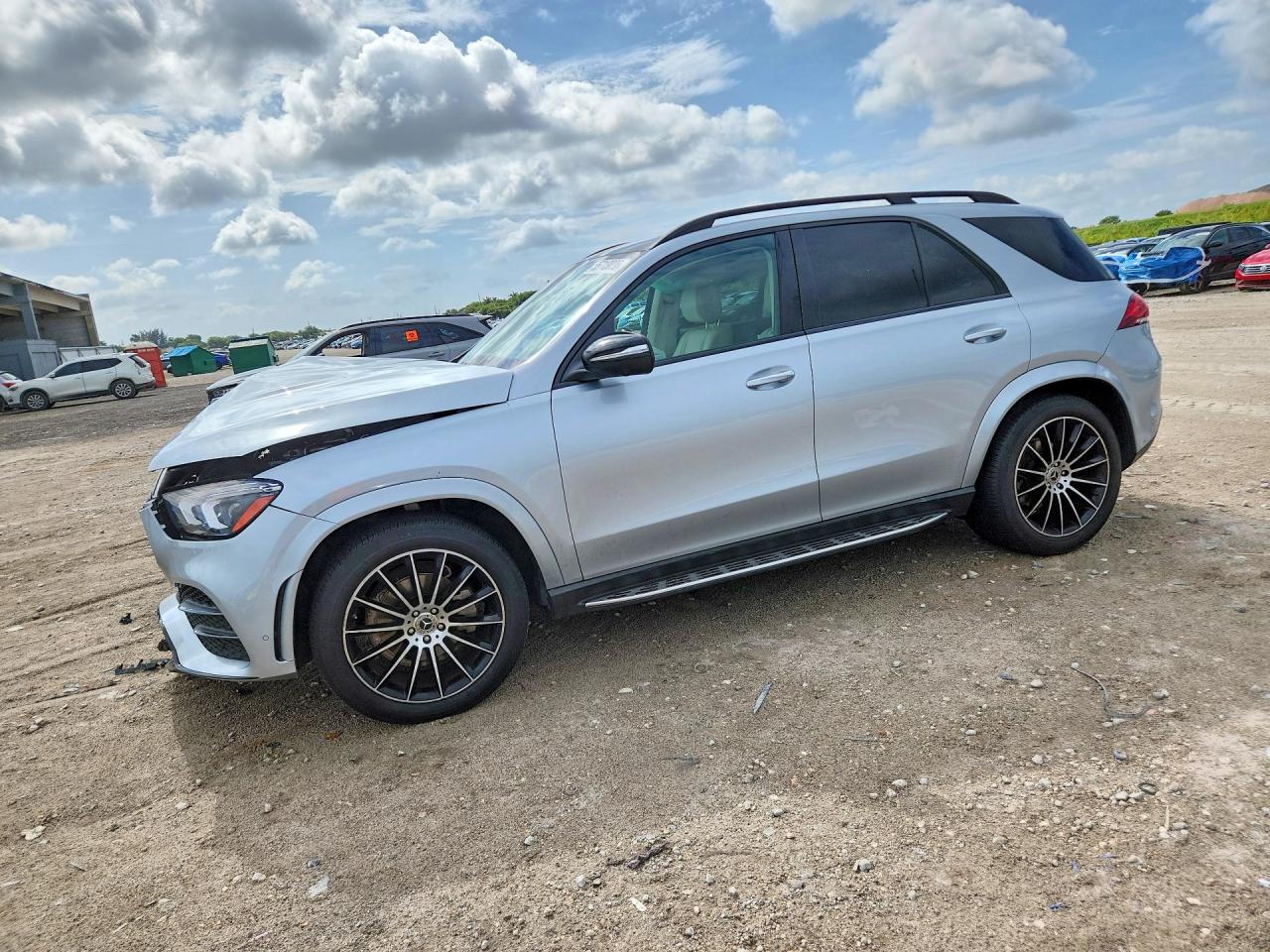 Salvage Mercedes-Benz GLE Image