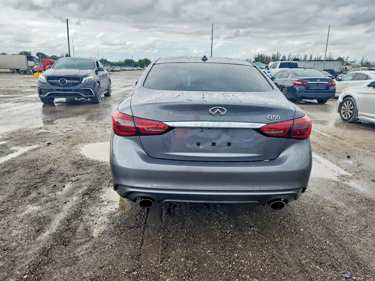 INFINITI Q50 3.0t Luxe