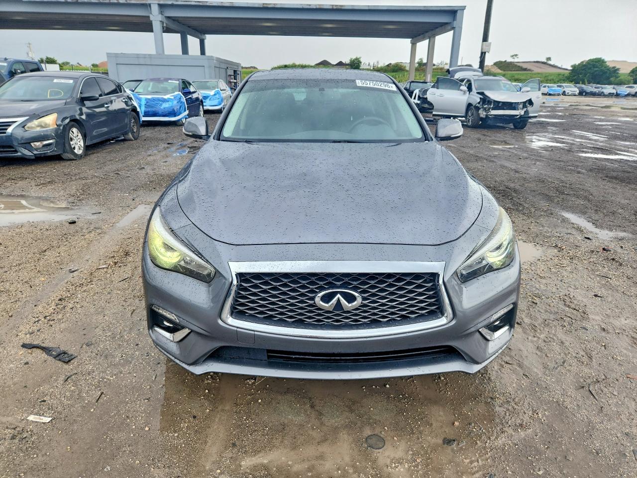 INFINITI Q50 3.0t Luxe