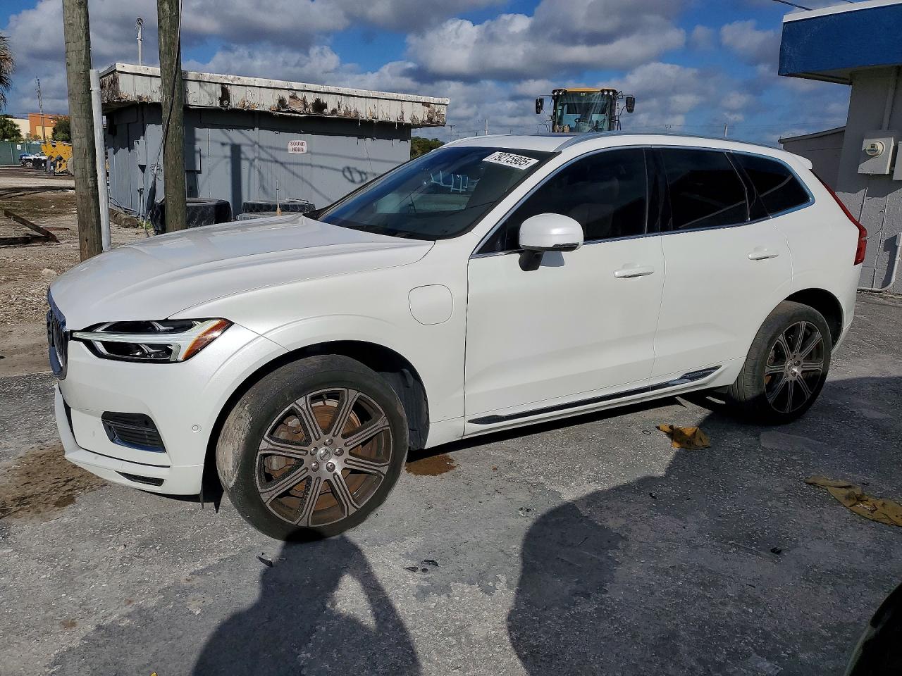 Salvage Volvo XC60 Image
