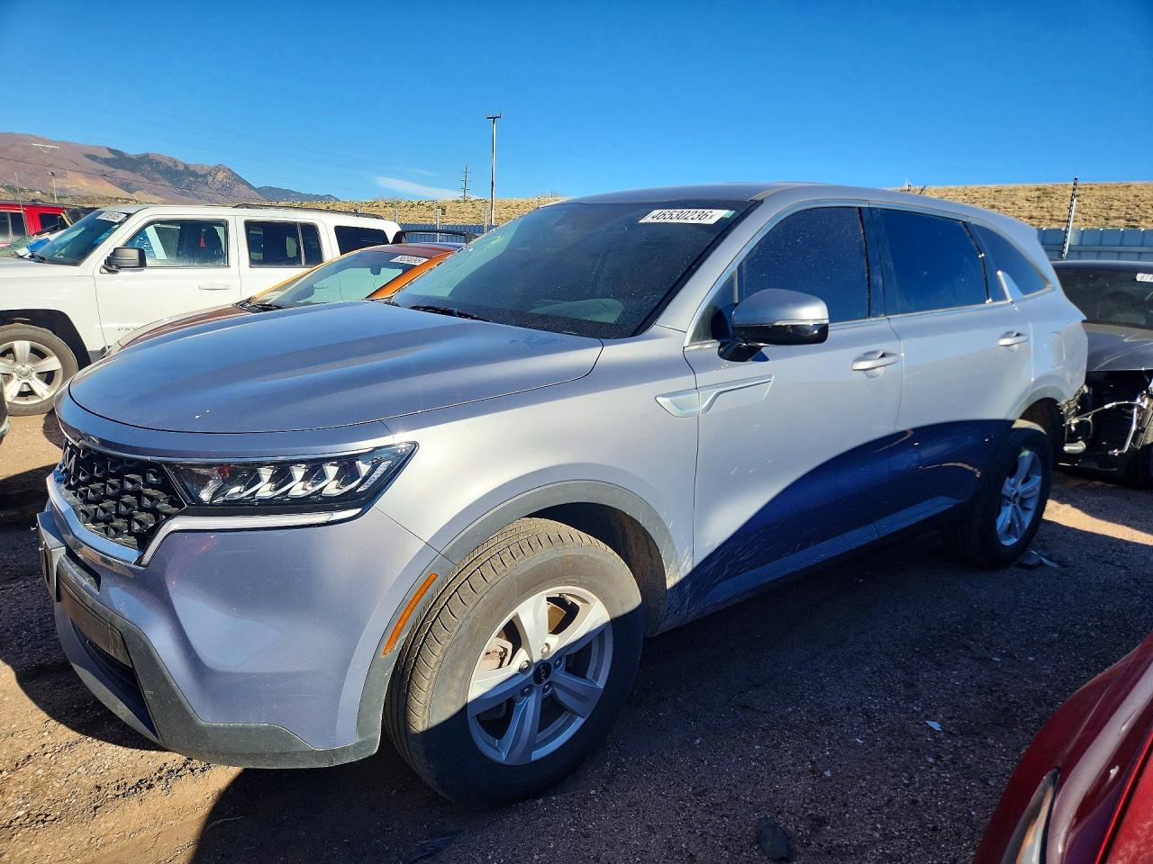 Salvage Kia Sorento Image