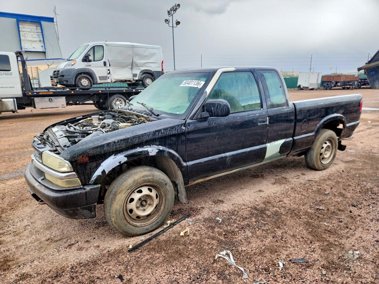 Salvage Chevrolet S-10 Image