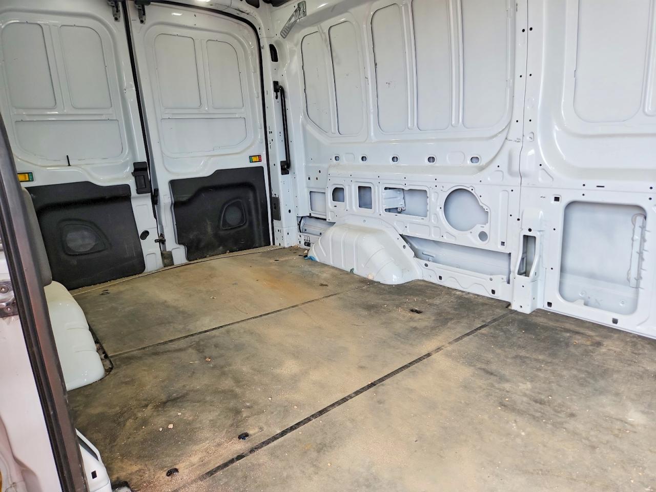 Ford Transit T-250