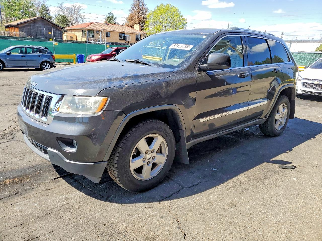 Salvage Jeep Grand Cherokee Image