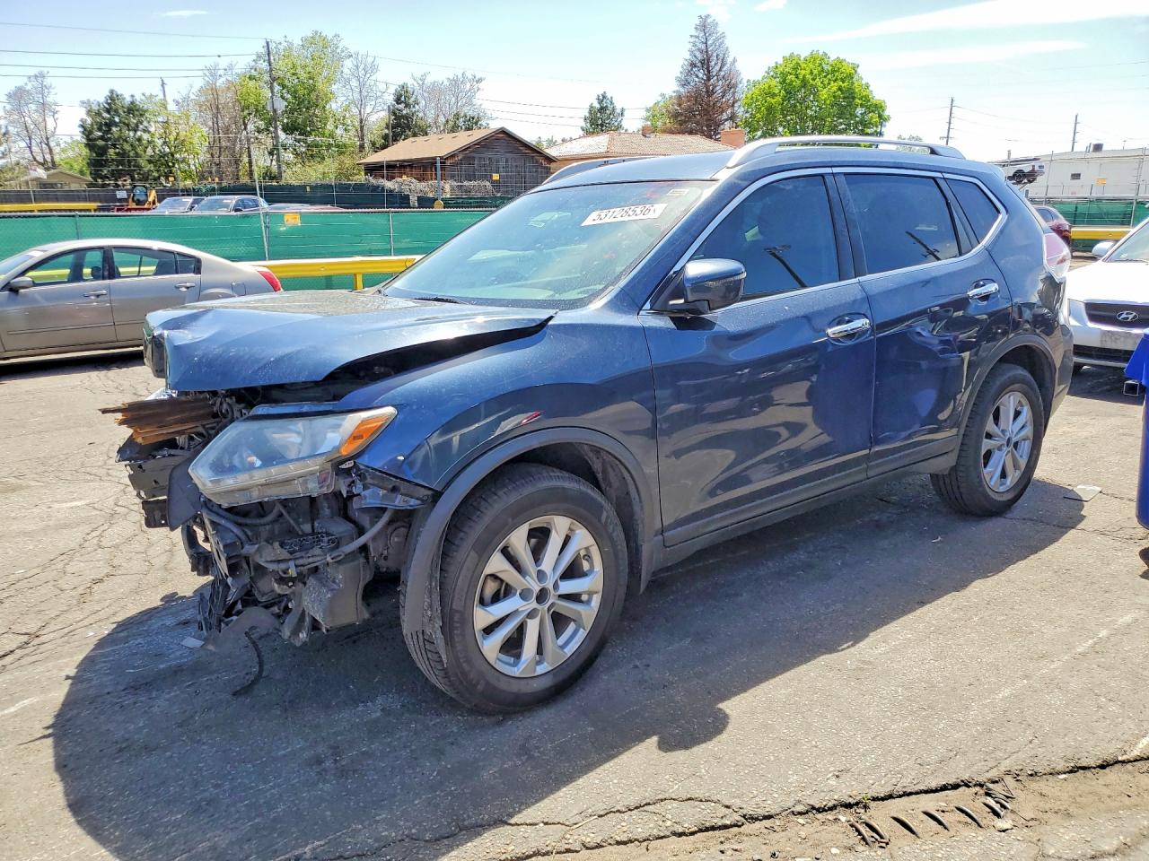 Salvage Nissan Rogue Image