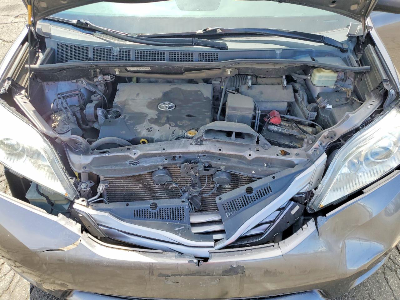 Toyota Sienna Xle 8-passenger