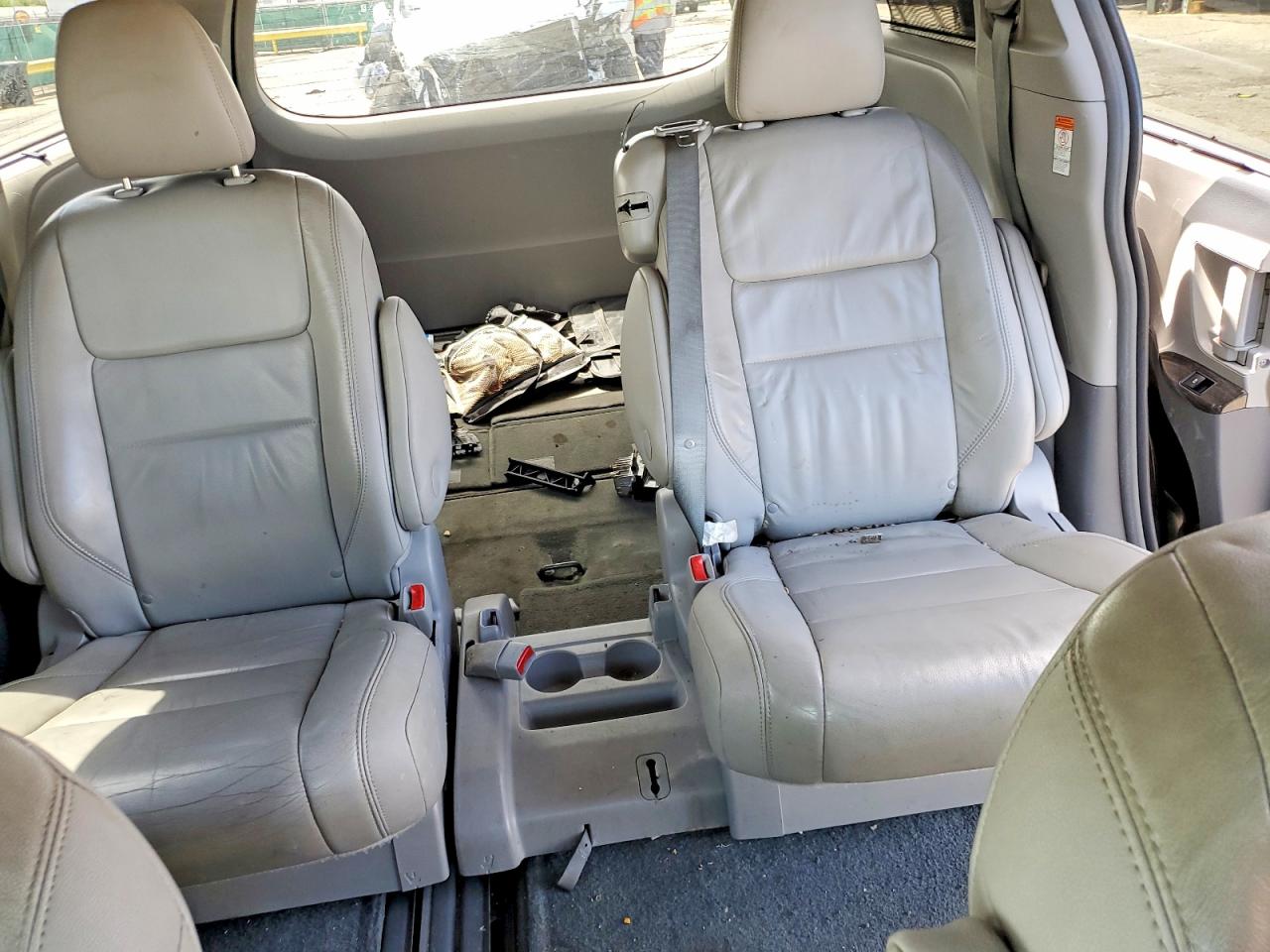 Toyota Sienna Xle 8-passenger