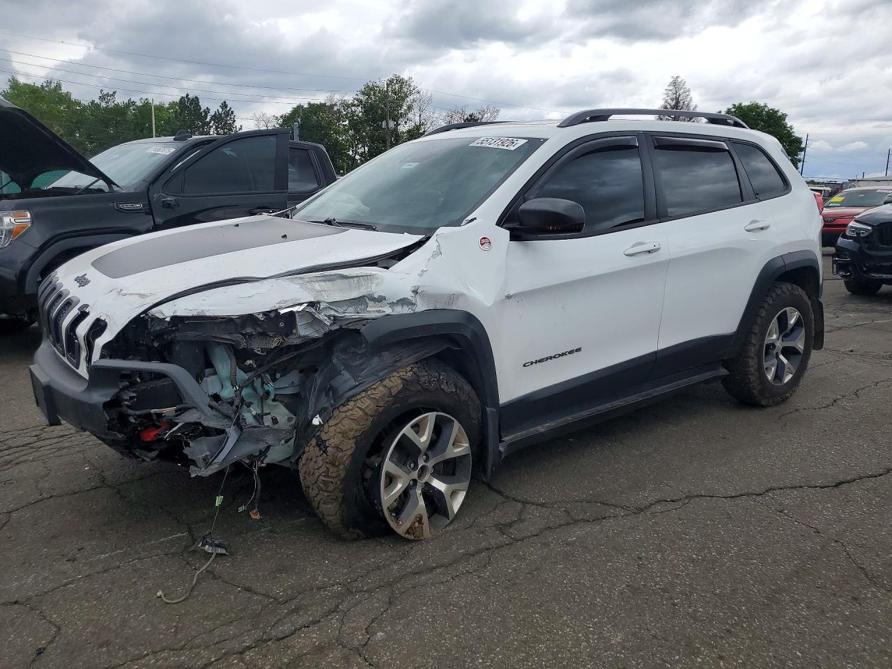 Salvage Jeep Cherokee Image