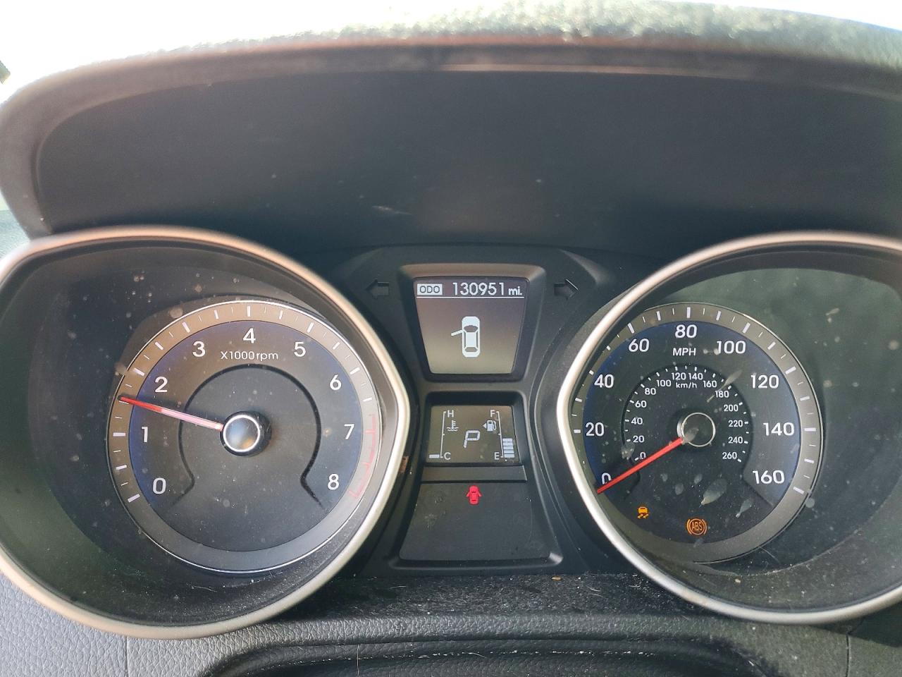 Hyundai ELANTRA Base