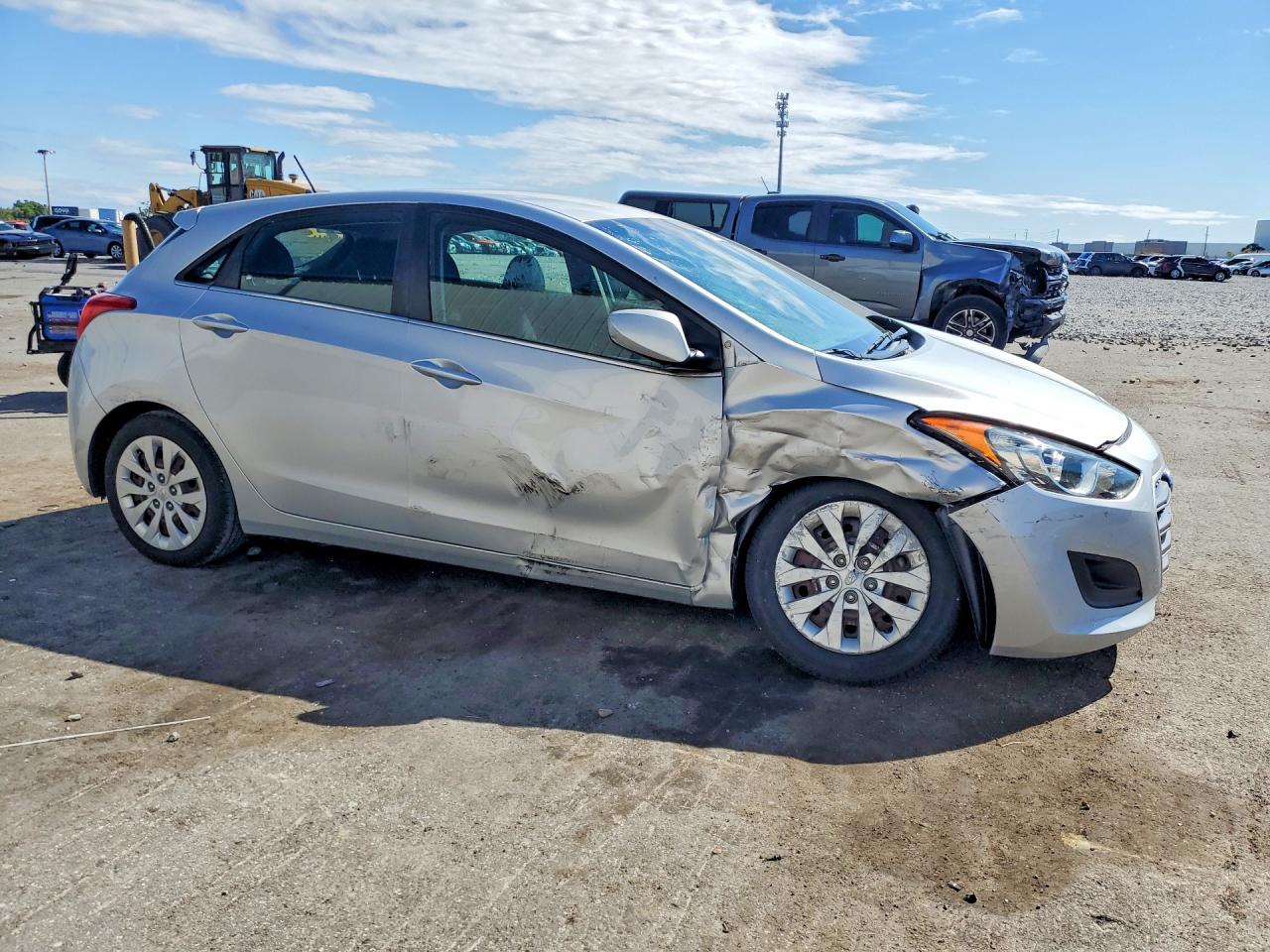 Hyundai ELANTRA Base