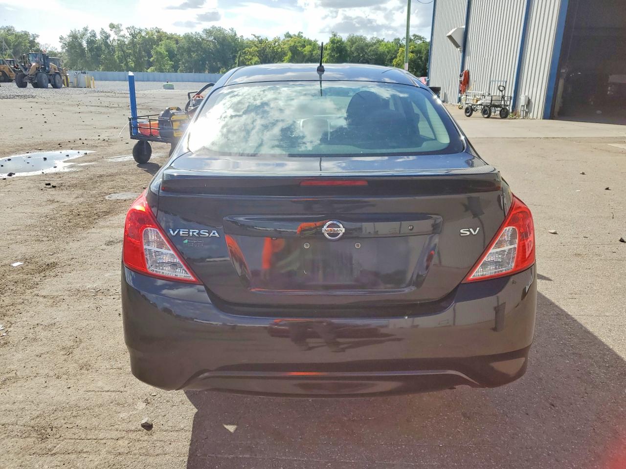 Nissan Versa Sv