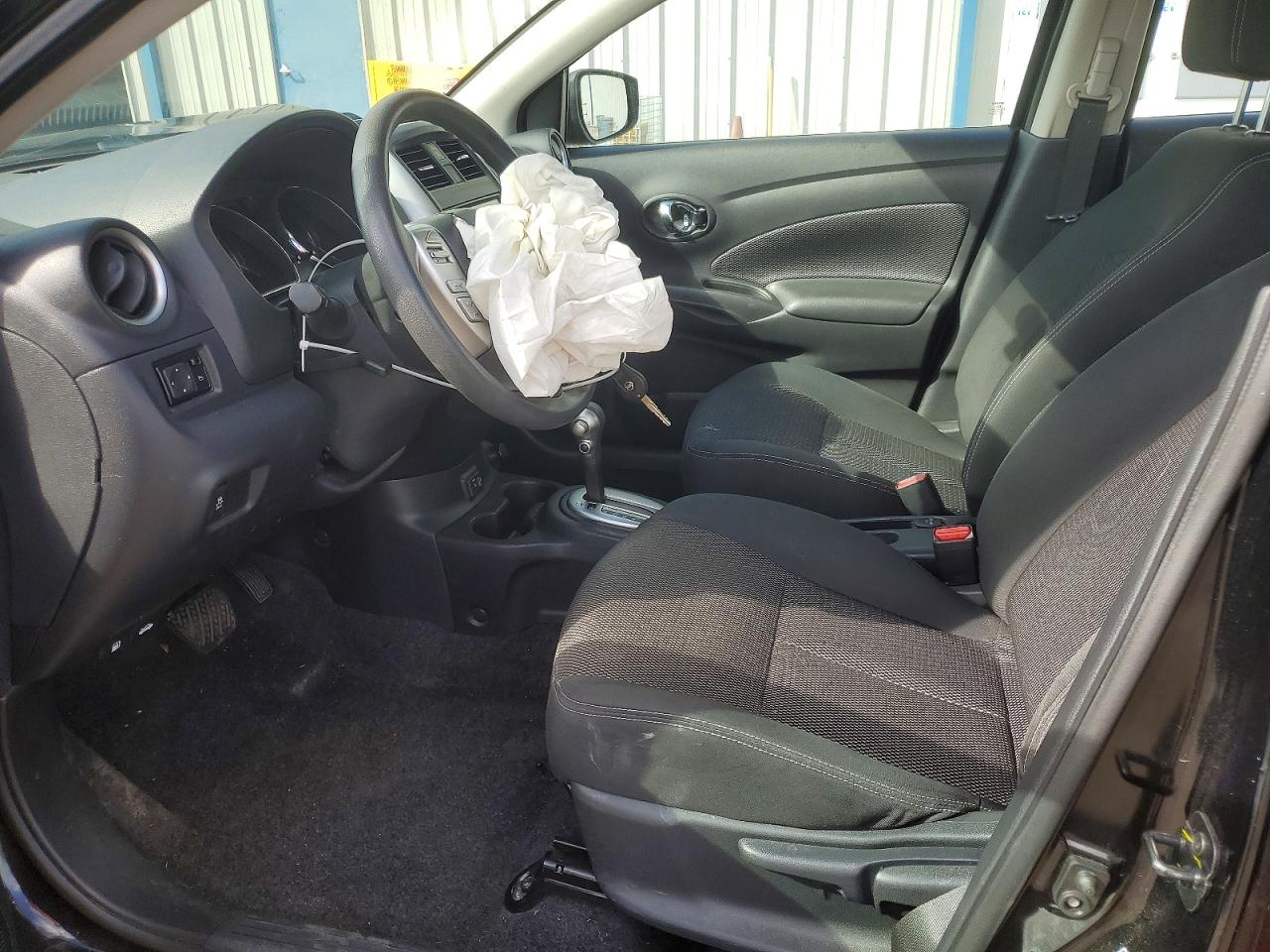 Nissan Versa Sv