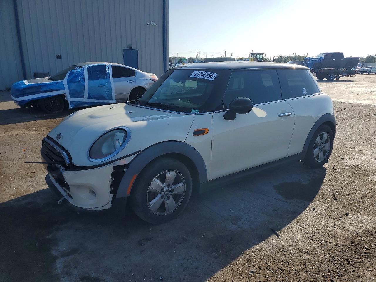 Salvage MINI Cooper Image