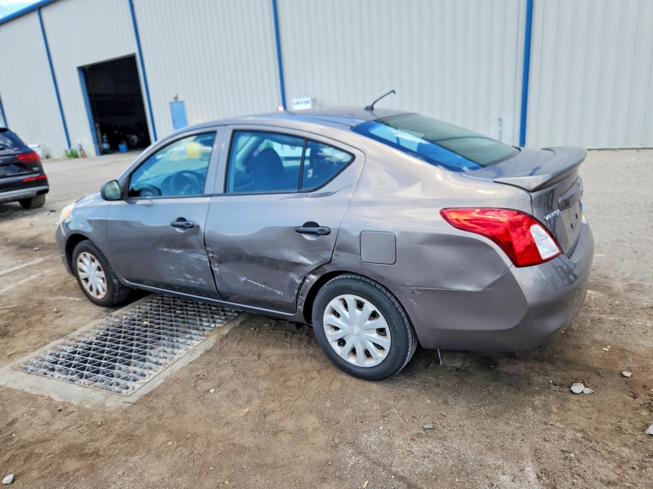 Nissan Versa 1.6 S Plus