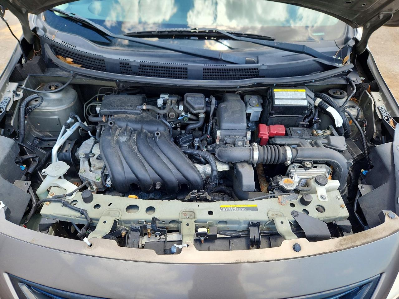 Nissan Versa 1.6 S Plus